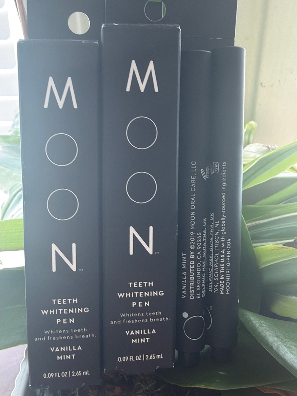 Teeth Whitening Pen - Vanilla Mint (Black)
